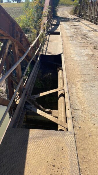 Dilapidated bridge at Aberfeldy (Free State)
